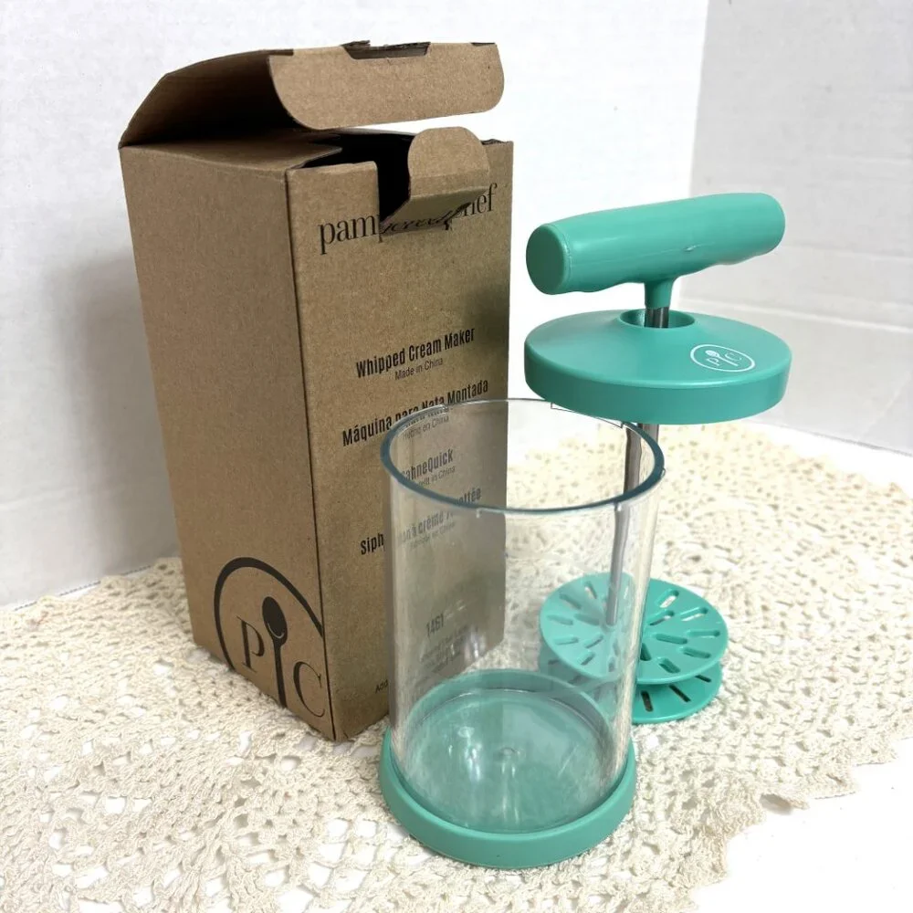 Pampered Chef Handheld Whipped Cream Maker #1461